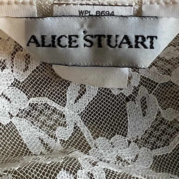 Alice Stuart Vintage Lace overlay blouse - Picture 7 of 13